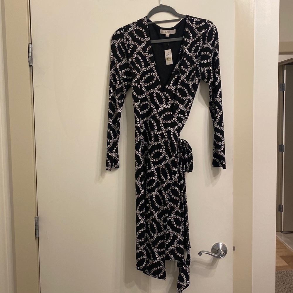 Loft Wrap Long sleeve dress NWT M